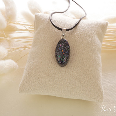 Kettenanhänger Schwarze Glitzerplättchen Epoxidharz